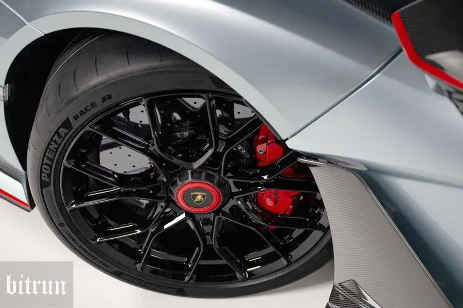 لامبورگینی Revuleto SV