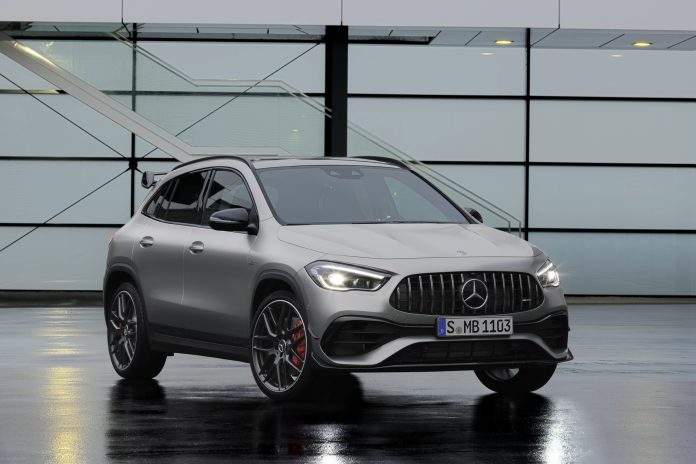مرسدس بنز GLA 45
