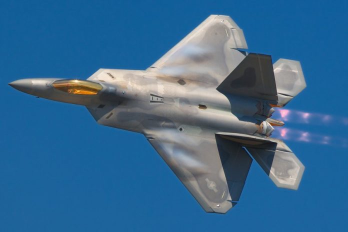 جنگنده F-22